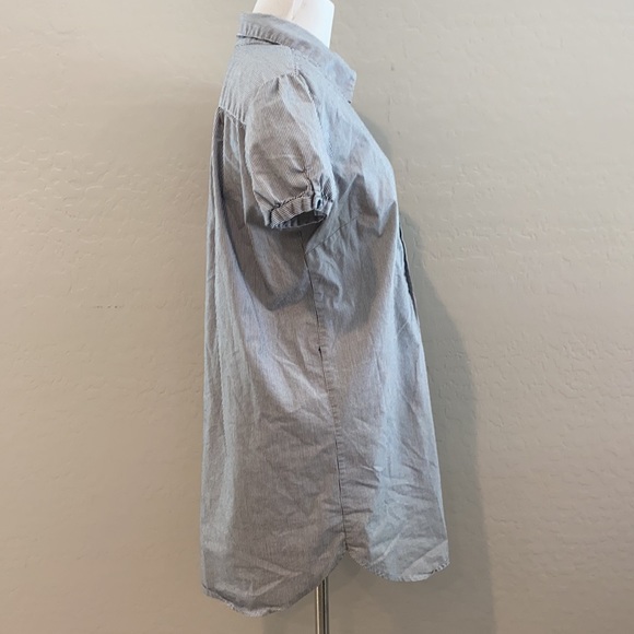 Apt. 9 top size Large - Picture 5 of 7